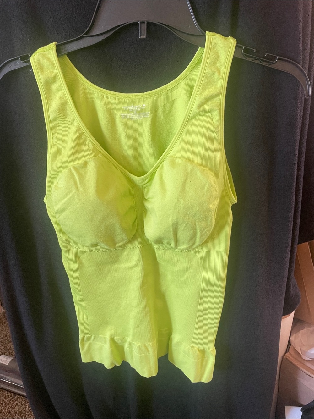 Seamless Lime Green Scoop Neck shaper Tank Top with Built-in Support pockets